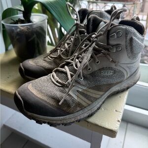 KEEN Women’s Terradora Waterproof Hiking Trail Boots Size 7
